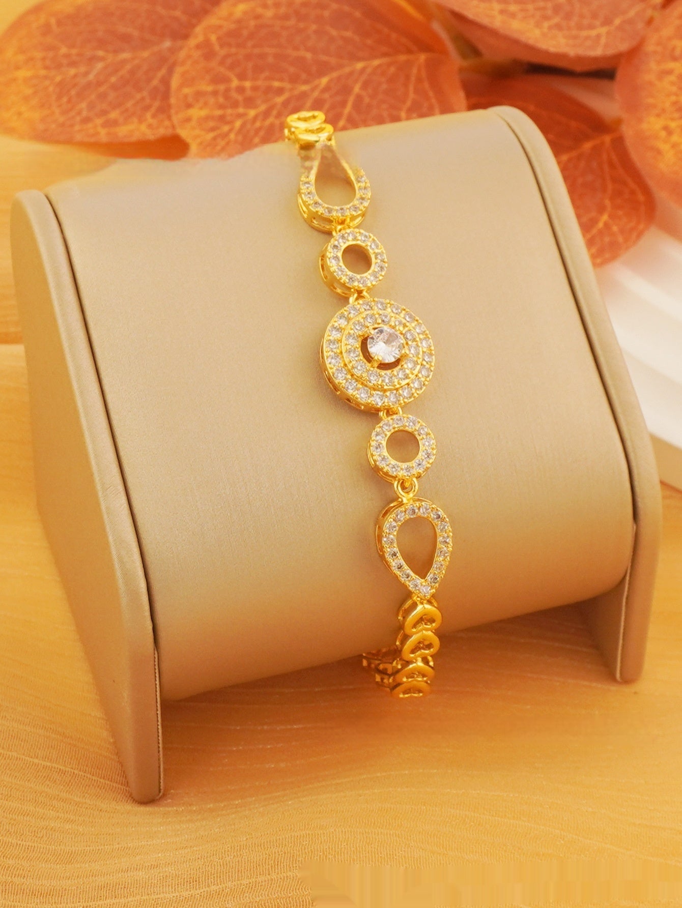 Elegant Loving Heart Zircon Women's Bracelet