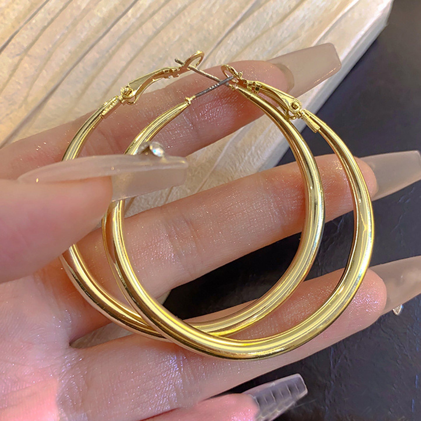 Simple Exaggerated Temperamental Big Circle Earrings Women