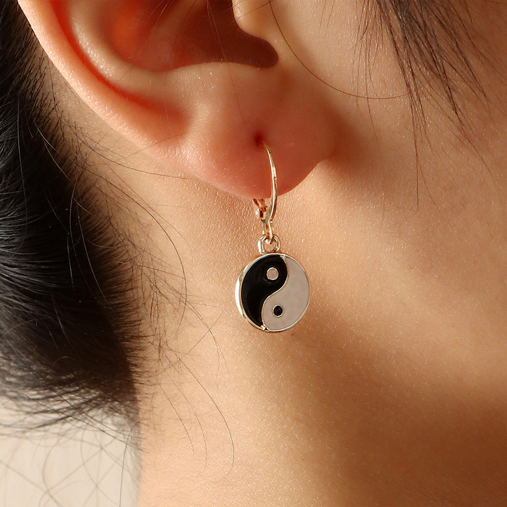 New Creative Metal Yin Yang Tai Chi Gossip Earrings