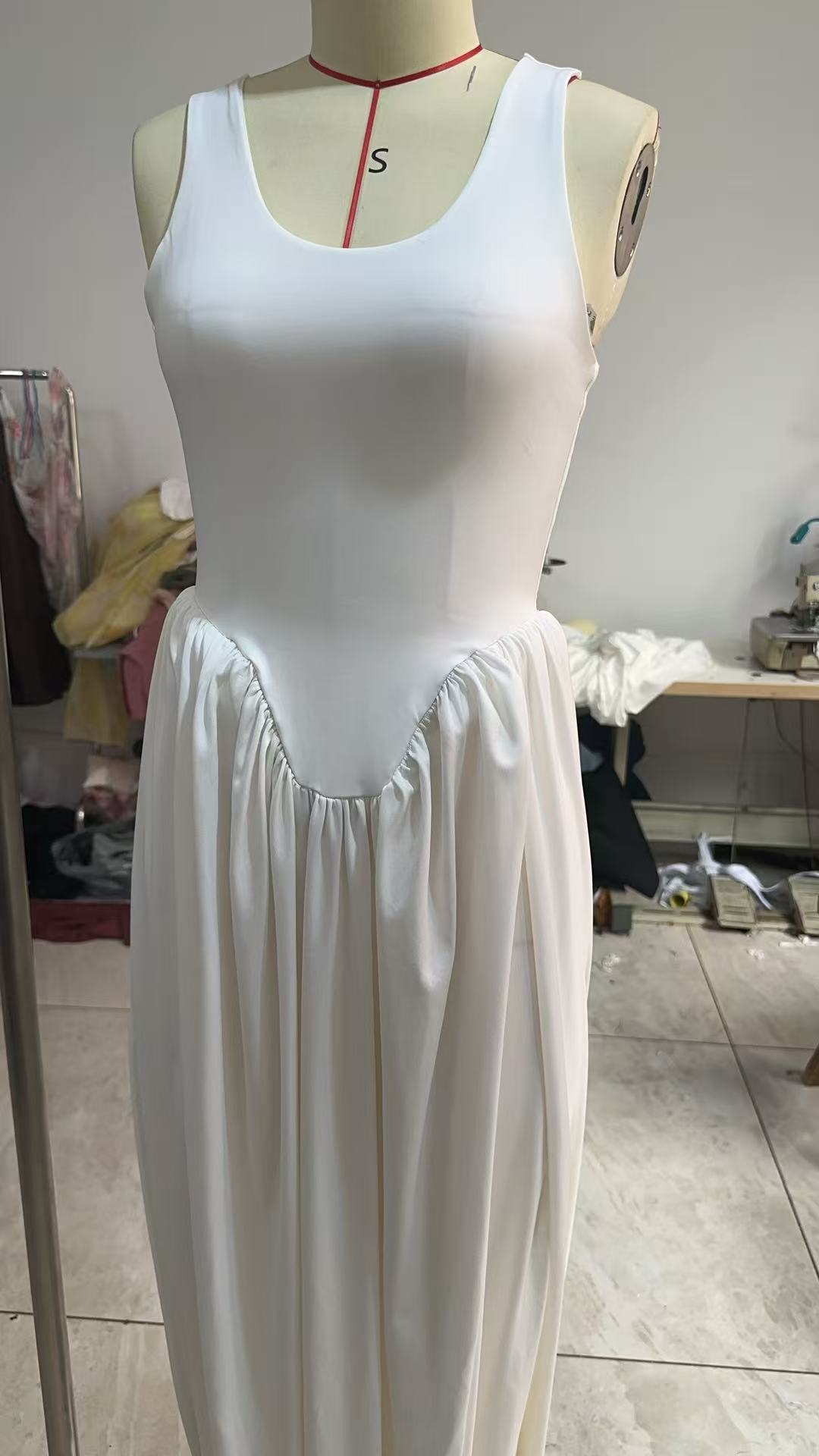 U-shaped Collar High Slit Pleated Backless Dress