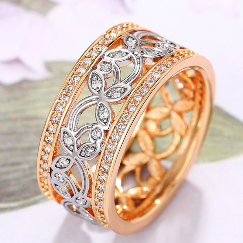 Light Luxury HollowRing Flower