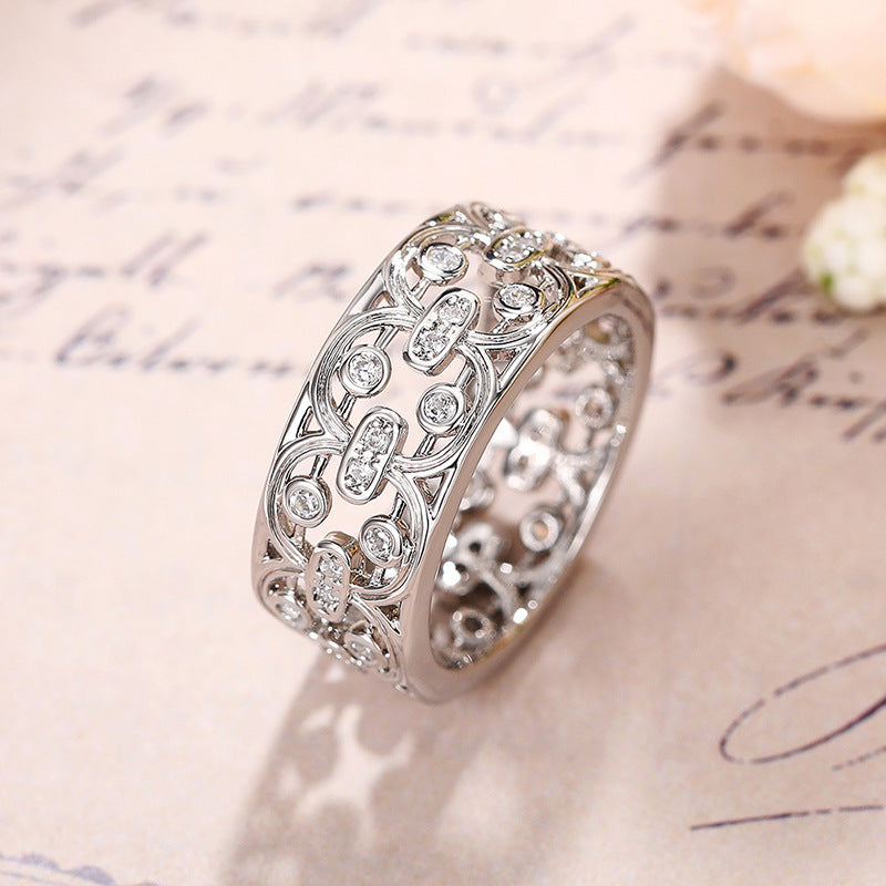 Light Luxury HollowRing Flower