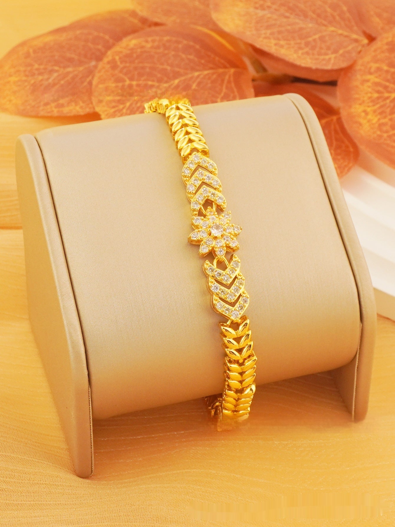 Elegant Loving Heart Zircon Women's Bracelet