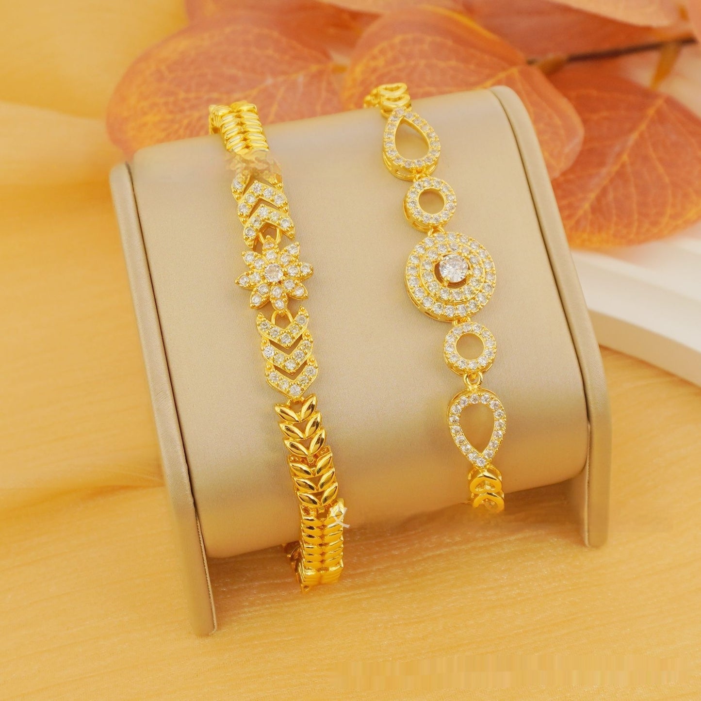 Elegant Loving Heart Zircon Women's Bracelet