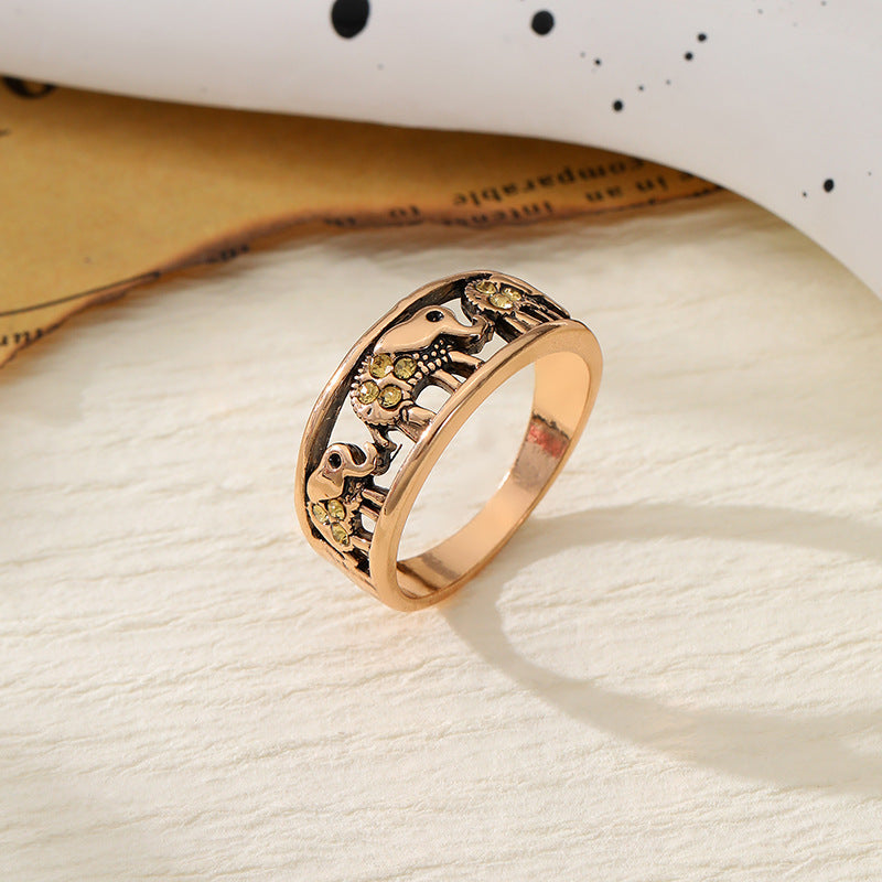 Retro Personalized Fashion Animal Hollow Ring