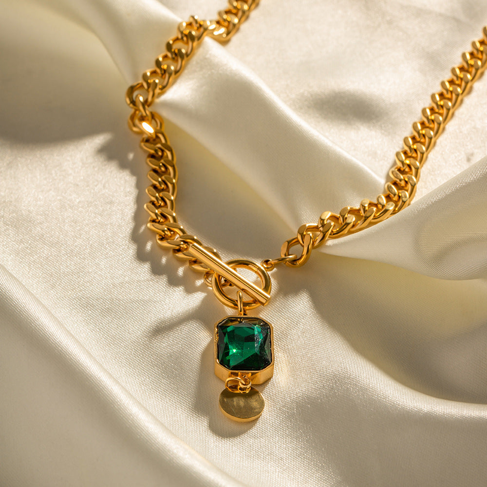 French Retro Emerald Zircon Pendant Necklace