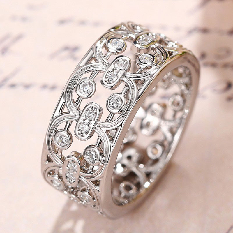 Light Luxury HollowRing Flower